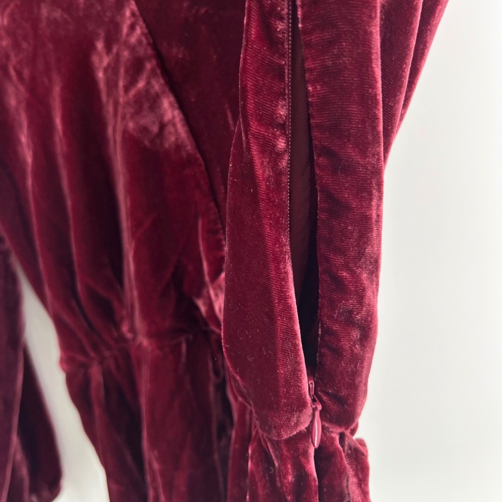 J.Crew Velvet Wrap Top Womens 6 Burgundy Holiday Luxe Peplum V-Neck J4962 - Picture 6 of 10